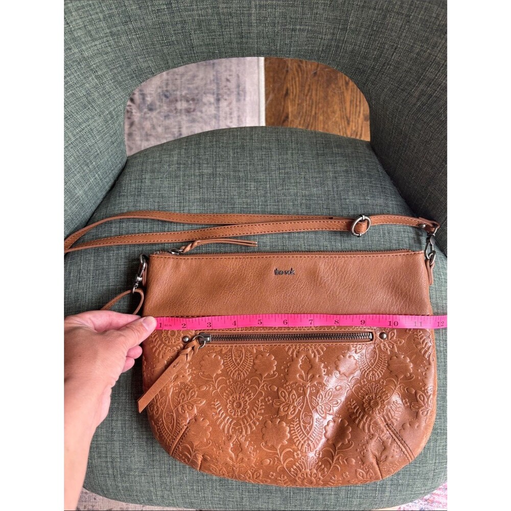 The Sak Oleta Embossed Brown Crossbody purse Bag tooled leather Women’s Classic - Picture 2 of 9